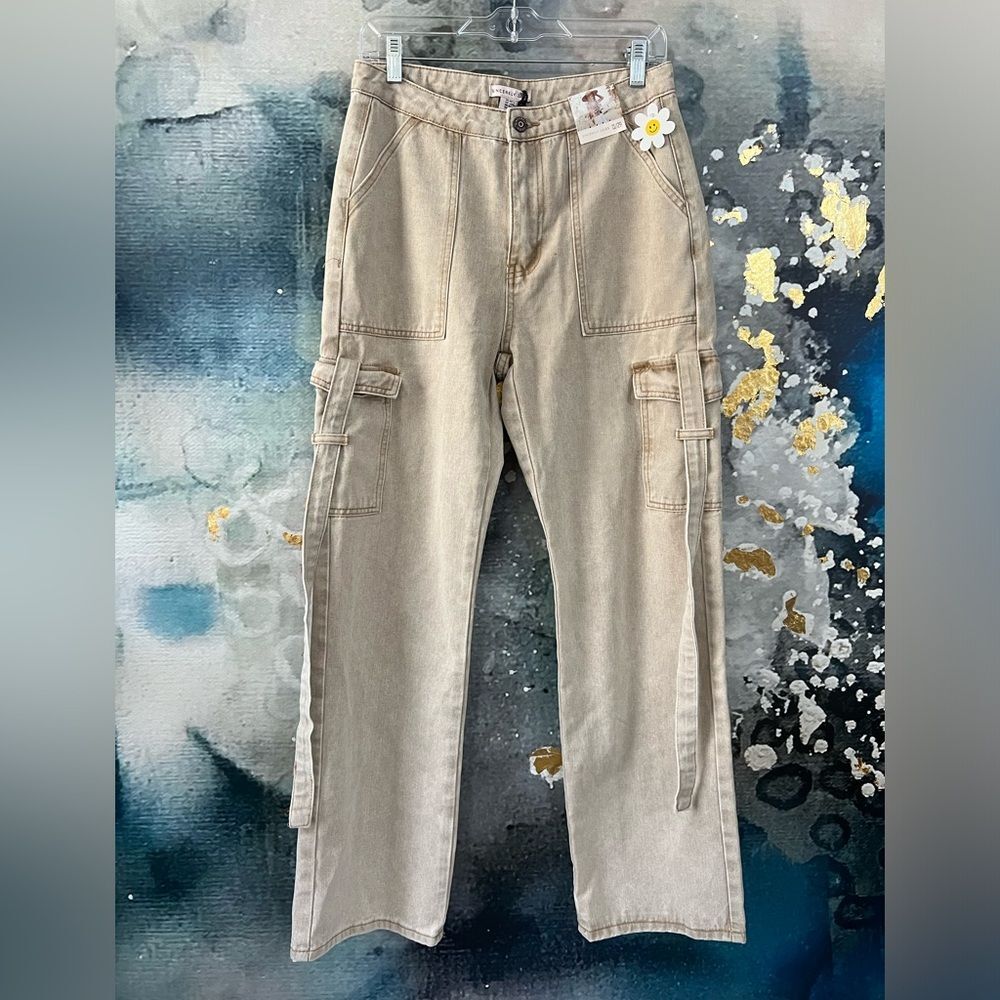 {Sincerely Jules} Beige Utility Cargo Jeans - Picture 5 of 7